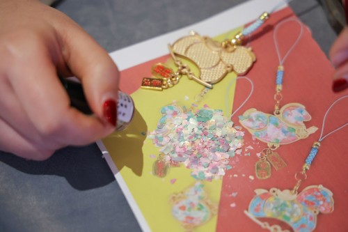 【指尖承古韵 春日聚芳华】 创力集团举办妇女节非遗手工制作活动(图4)