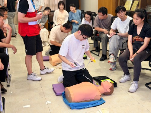 微信图片_20260714094554_322_84.jpg 掌握急救技能 筑牢安全防线——集团开展初级红十字救护员专项培训(图3)